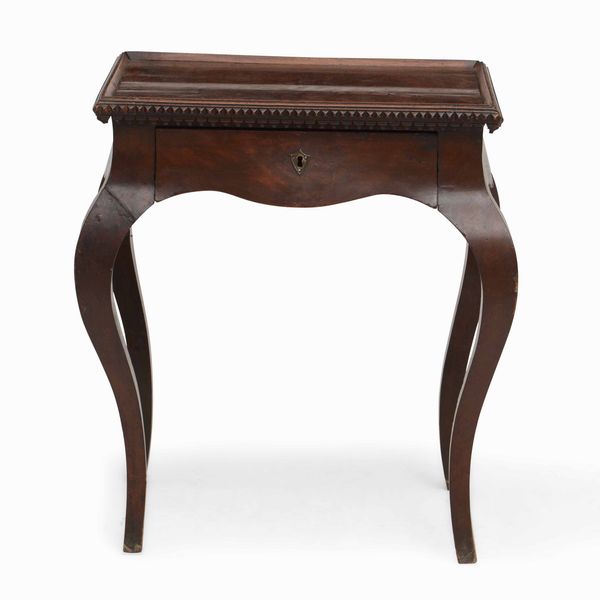 Tavolino in legno ad un cassetto, XIX secolo  - Asta Antiquariato Giugno - Associazione Nazionale - Case d'Asta italiane