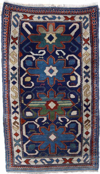 Tappeto Caucaso. Prima met� XX secolo  - Asta Antiquariato Giugno - Associazione Nazionale - Case d'Asta italiane