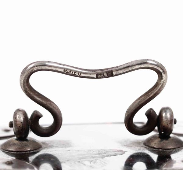 Pendoletta in tartaruga e argento, Inghilterra, XIX secolo  - Asta Antiquariato Giugno - Associazione Nazionale - Case d'Asta italiane