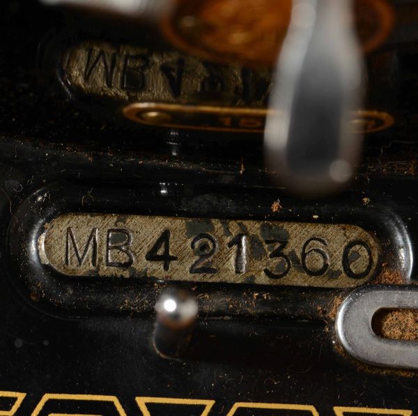 Macchina da cucire Singer. Singer Manufacturing Co.  - Asta Antiquariato Giugno - Associazione Nazionale - Case d'Asta italiane