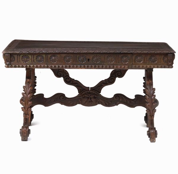 Tavolo in legno intagliato, fine XIX secolo  - Asta Antiquariato Giugno - Associazione Nazionale - Case d'Asta italiane