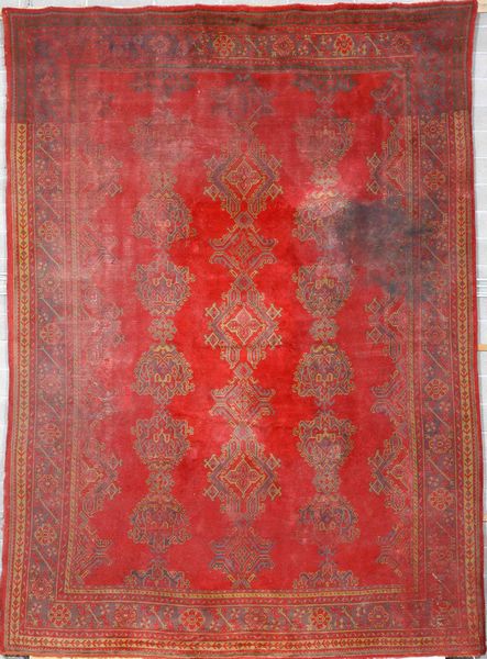 Tappeto Ushak. Anatolia, inizio XX secolo  - Asta Antiquariato Giugno - Associazione Nazionale - Case d'Asta italiane