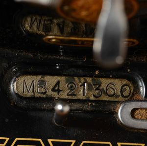 Macchina da cucire Singer. Singer Manufacturing Co.  - Asta Antiquariato Giugno - Associazione Nazionale - Case d'Asta italiane