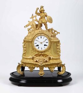 Orologio in bronzo dorato. XIX secolo  - Asta Antiquariato Giugno - Associazione Nazionale - Case d'Asta italiane