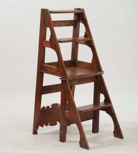 Seggiolone in noce trasformabile in scaletta da biblioteca.Italia centrale, XVIII-XIX  - Asta Antiquariato Giugno - Associazione Nazionale - Case d'Asta italiane