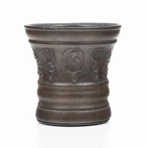 Mortaio in bronzo con un manico  - Asta Antiquariato Giugno - Associazione Nazionale - Case d'Asta italiane