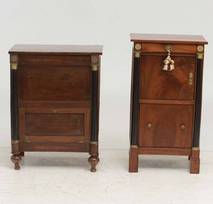 Camera composta da testiera di letto, coppia di comodini, com e psiche, XIX-XX secolo  - Asta Antiquariato Giugno - Associazione Nazionale - Case d'Asta italiane