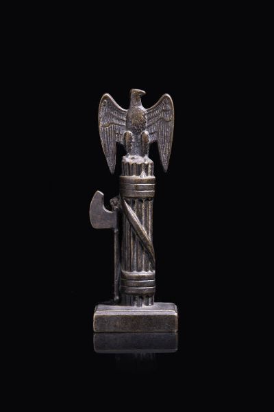 FASCIO LITTORIO : H. cm 21  scultura in bronzo  - Asta Antiquariato, Argenti, Dipinti e Sculture - Associazione Nazionale - Case d'Asta italiane