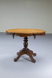 TAVOLO A FAGIOLO - H. cm 75 5x100x59 In legno di noce  piano mosso