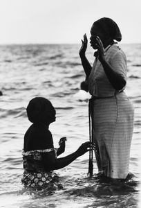 Ricardo Rangel : Maputo, Praia da Costa do Sol, 1988  - Asta Arte Moderna e Contemporanea e Fotografia - Associazione Nazionale - Case d'Asta italiane