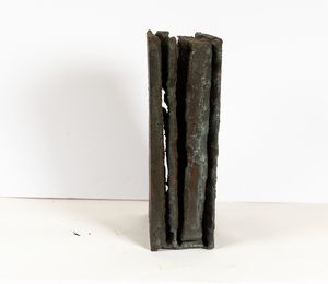 Giuseppe Spagnulo : Senza titolo (Libro)  - Asta Arte Moderna e Contemporanea e Fotografia - Associazione Nazionale - Case d'Asta italiane