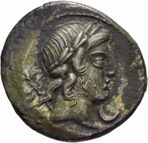 Repubblica Romana - GENS CREPUSIA, P. Crepusius, DENARIO, Emissione: 82 a.C.