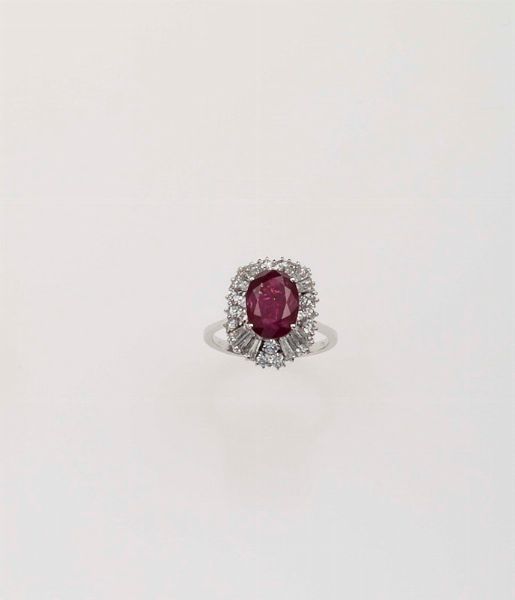Anello con rubino Thailandia di ct 3,99 con diamanti taglio tepper e rotondo  - Asta Fine Jewels - Associazione Nazionale - Case d'Asta italiane