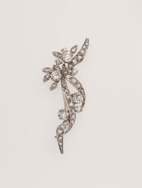 Spilla a soggetto floreale con diamanti di vecchio taglio  - Asta Fine Jewels - Associazione Nazionale - Case d'Asta italiane
