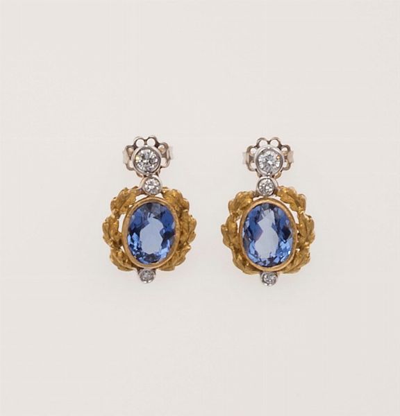 Orecchini con berillo blu (Maxixe) e diamanti  - Asta Fine Jewels - Associazione Nazionale - Case d'Asta italiane