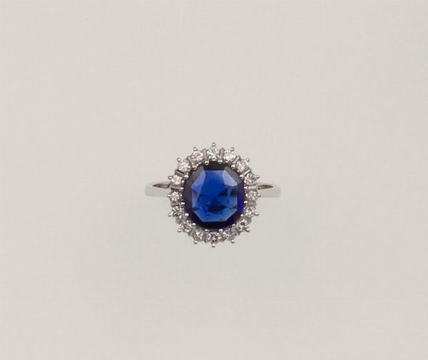 Anello con zaffiro di ct 2,80 circa e diamanti a contorno per ct 0,40 circa  - Asta Fine Jewels - Associazione Nazionale - Case d'Asta italiane
