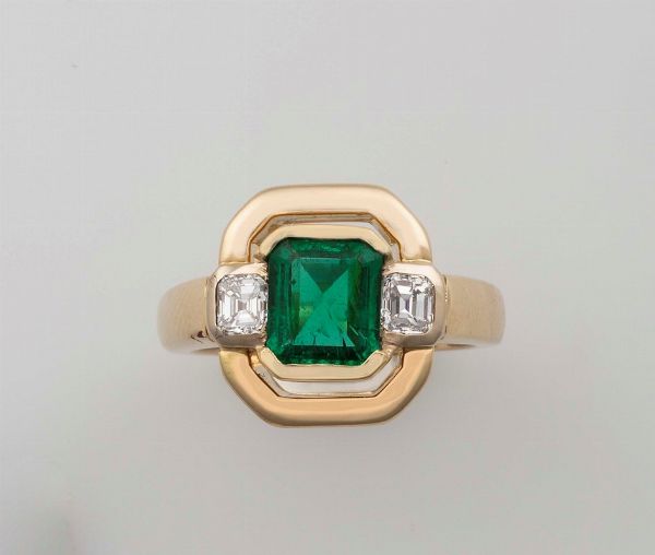 Anello con smeraldo Africa di ct 2,20 e due diamanti a lato  - Asta Fine Jewels - Associazione Nazionale - Case d'Asta italiane