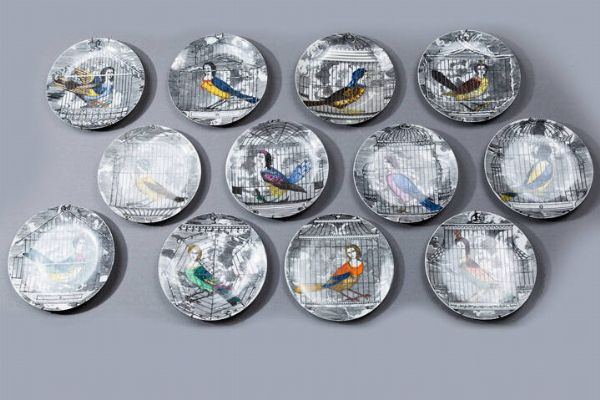 PIERO FORNASETTI Milano 1913 - 1988 : Dodici paitti della serie Le Arpie  - Asta Design - Associazione Nazionale - Case d'Asta italiane