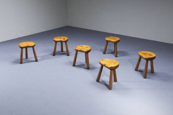 PRODUZIONE ITALIANA : Sei sgabelli in legno. Anni '50 cm 41x35x27  - Asta Design - Associazione Nazionale - Case d'Asta italiane