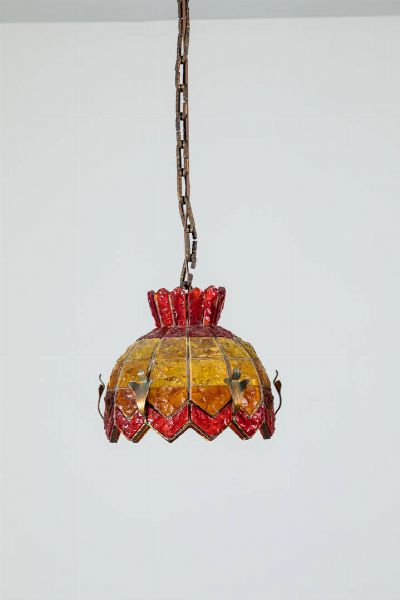 PRODUZIONE ITALIANA : Lampadario con struttura in metallo e vetro colorato. Anni '60 cm 44x36  - Asta Design - Associazione Nazionale - Case d'Asta italiane