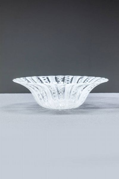 BAROVIER & TOSO : Centrotavola in vetro a filigrana e zanfirico. Marcato sotto la base Anni '60 cm 7x24 5  - Asta Design - Associazione Nazionale - Case d'Asta italiane