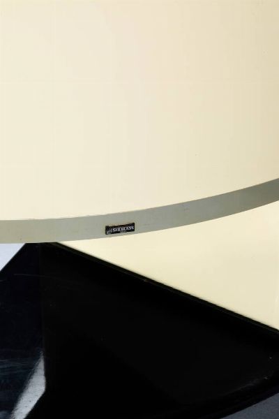 DONATI  GUZZINI : Mobile bar in legno laccato  piano in vetro specchiato. Prod. Stilglass anni '70 Etichetta del Produttore cm 95x131x57  - Asta Design - Associazione Nazionale - Case d'Asta italiane