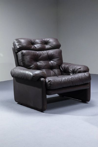 AFRA E TOBIA SCARPA : Coppia di poltrone mod. Coronado  - Asta Design - Associazione Nazionale - Case d'Asta italiane