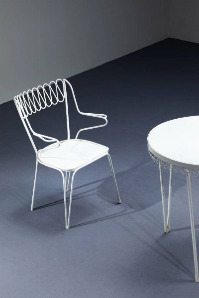 GIO PONTI Milano 1891 - 1979 : Tre sedie e un tavolo da giardino in metallo verniciato. Prod. Casa & Giardino anni '50 sedie cm 81x54x47 tavolo cm 75x71 Bibl.: Domus n. 228  settembre 1948  pag. 49  - Asta Design - Associazione Nazionale - Case d'Asta italiane