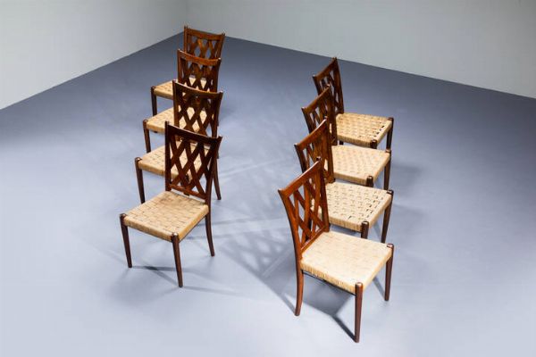 MARIO PASSANTI : Otto sedie con struttura in legno  sedute in paglia intrecciata. Anni '50 cm 90x46x46 Bibl.: D. Alaimo  Mobili di architetti e progettisti torinesi 1945-1955  Deposito Culturale 2018  pag. 180  - Asta Design - Associazione Nazionale - Case d'Asta italiane