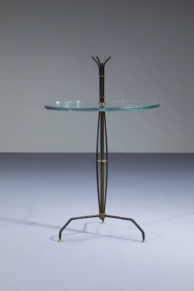 PRODUZIONE ITALIANA : Tavolino con struttura in metallo laccato  piano in vetro molato. Anni '50 cm 76x48  - Asta Design - Associazione Nazionale - Case d'Asta italiane