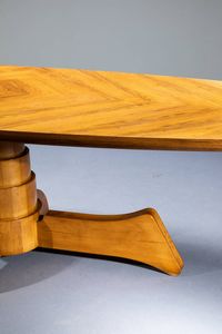 RENATO MADURINI : Tavolo in legni di varie essenze. Prod. Renato e Roberto Madurini Anni '70 cm 78x243x100  - Asta Design - Associazione Nazionale - Case d'Asta italiane