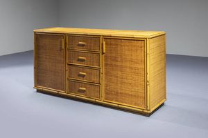 PRODUZIONE ITALIANA - Mobile contenitore in vimini  fronte con ante e cassetti. Anni '70 cm 76x40x150