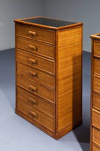 PRODUZIONE ITALIANA : Due cassettiere a settimino con struttura in vimini e bamboo  piani in vetro specchiato. Anni '70 rispettivamente cm 122x70x40 e 110x70x40  - Asta Design - Associazione Nazionale - Case d'Asta italiane