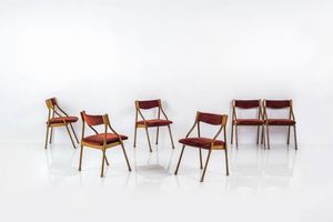 LA PERMANENTE MOBILI CANTU' : Sei sedie con struttura in legno di noce  sedili e schienali imbottiti rivestiti in velluto. Anni '50 cm 78x48x49  - Asta Design - Associazione Nazionale - Case d'Asta italiane