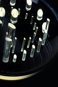 PRODUZIONE ITALIANA : Lampada da tavolo in plexiglass. Anni '70 h cm 42  - Asta Design - Associazione Nazionale - Case d'Asta italiane