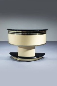 DONATI  GUZZINI - Mobile bar in legno laccato  piano in vetro specchiato. Prod. Stilglass anni '70 Etichetta del Produttore cm 9 [..]