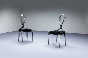 UGO TREVISAN : Coppia di sedie in ferro con decori a smalto.  - Asta Design - Associazione Nazionale - Case d'Asta italiane