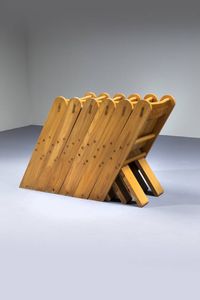 PRODUZIONE ITALIANA : Sei sedie impilabili con seduta ribaltabile in legno chiaro Anni '70 cm 77x45x52  - Asta Design - Associazione Nazionale - Case d'Asta italiane