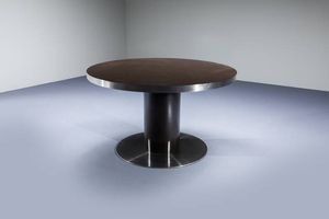 WILLY RIZZO : Tavolo in laminato di acciaio e acciaio massiccio. Anni '70 cm 75x129  - Asta Design - Associazione Nazionale - Case d'Asta italiane