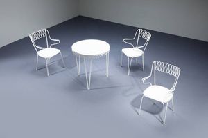 GIO PONTI Milano 1891 - 1979 - Tre sedie e un tavolo da giardino in metallo verniciato. Prod. Casa & Giardino anni '50 sedie cm 81x54x47 tavolo  [..]