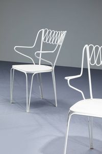 GIO PONTI Milano 1891 - 1979 : Tre sedie e un tavolo da giardino in metallo verniciato. Prod. Casa & Giardino anni '50 sedie cm 81x54x47 tavolo cm 75x71 Bibl.: Domus n. 228  settembre 1948  pag. 49  - Asta Design - Associazione Nazionale - Case d'Asta italiane