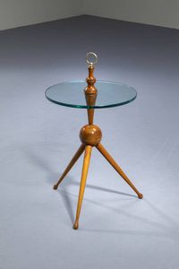 CESARE LACCA - Tavolino in legno con piano in vetro molato. Anni '50 cm 69x40