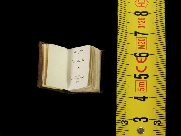 Dialoghi di Giacomo Leopardi in edizione minuscola  - Asta Libri Antichi e Libri d'Arte - Associazione Nazionale - Case d'Asta italiane
