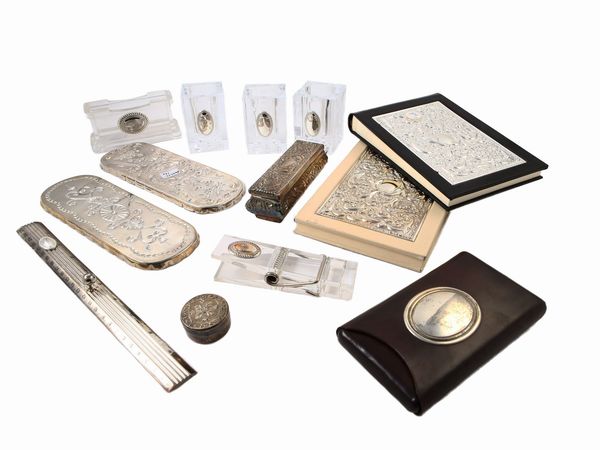 Curiosit� da scrivania in argento  - Asta L'Arte di Arredare - Associazione Nazionale - Case d'Asta italiane
