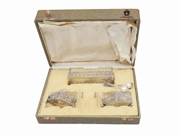 Set di tre saliere in argento e cristallo  - Asta L'Arte di Arredare - Associazione Nazionale - Case d'Asta italiane