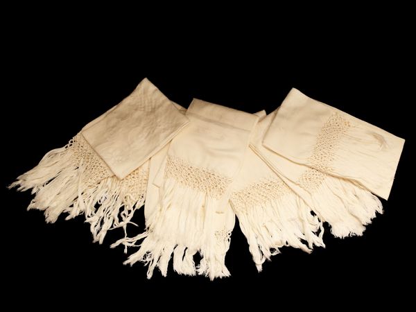 Lotto di asciugamani in cotone crema  - Asta L'Arte di Arredare - Associazione Nazionale - Case d'Asta italiane