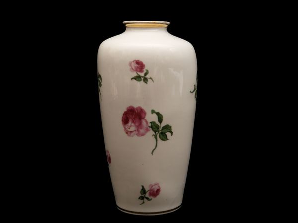 Vaso in porcellana  - Asta L'Arte di Arredare - Associazione Nazionale - Case d'Asta italiane