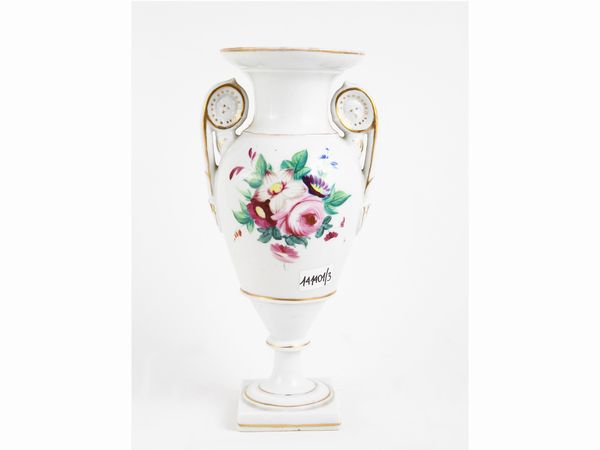 Curiosit� in porcellana policroma  - Asta L'Arte di Arredare - Associazione Nazionale - Case d'Asta italiane