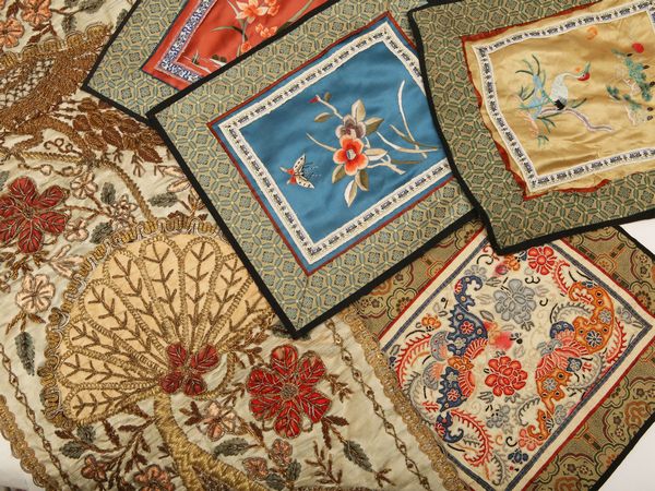 Lotto di curiosit�  - Asta L'Arte di Arredare - Associazione Nazionale - Case d'Asta italiane