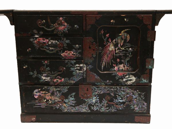 Stipetto porta gioielli in lacca nera  - Asta L'Arte di Arredare - Associazione Nazionale - Case d'Asta italiane